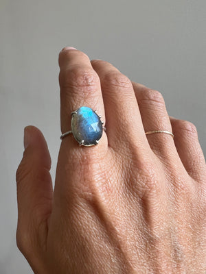 Labradorite Ring // size 7.5